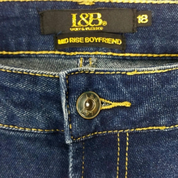 Lucky & Blessed Dark Wash Mid-Rise Boyfriend Destructed Knee Jeans Womens 18 - Picture 11 of 13